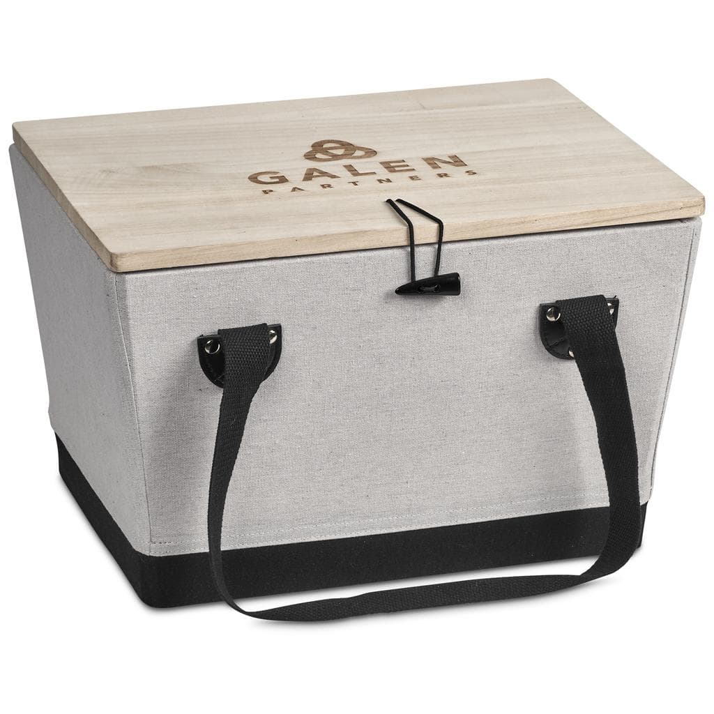 Serendipio Willow 4-Person Picnic Basket thumbnail 6